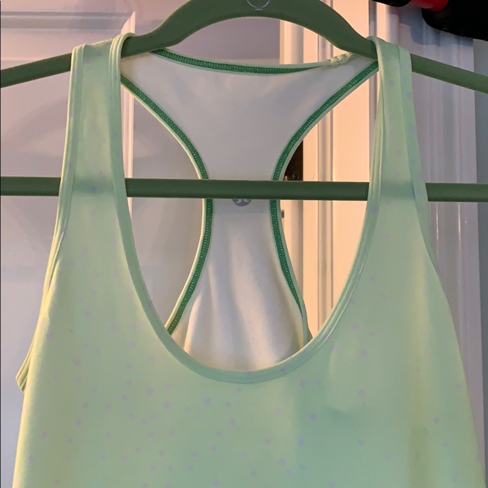 Lululemon barely worn cool Razorback - Picture 3 of 3